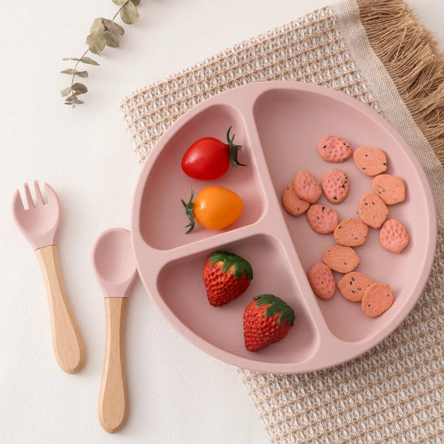 3PCS Silicone Children Tableware Baby Feeding Set Silicone Dinner Plate Wood Handle Spoon Fork BPA Free Baby Training Tableware